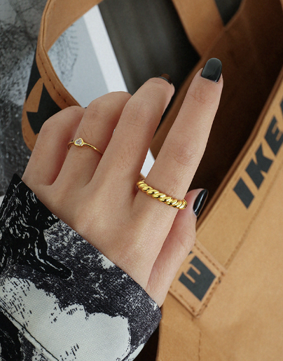 minimalist jewelry collection