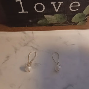 minimalist pearl dangle earrings video